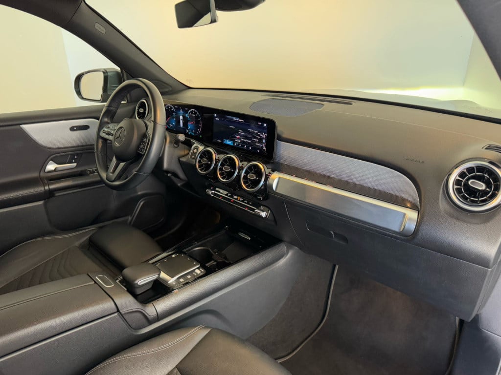 Mercedes-Benz Glb 180 business solution