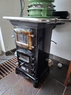 Antieke kachel/kook