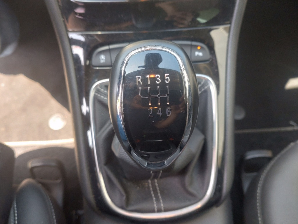 Opel Astra sports tourer 1.2 design&tech
