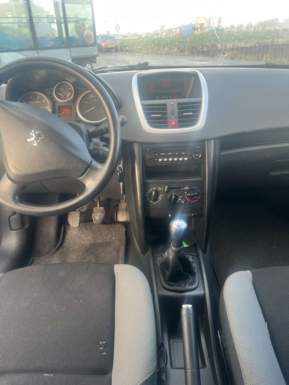 Peugeot 207