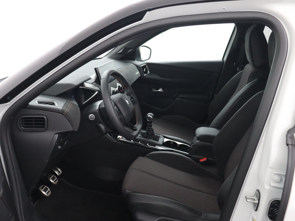 Ds Ds 3 crossback 100pk performance line | navigatie | achteruitrijcamera |