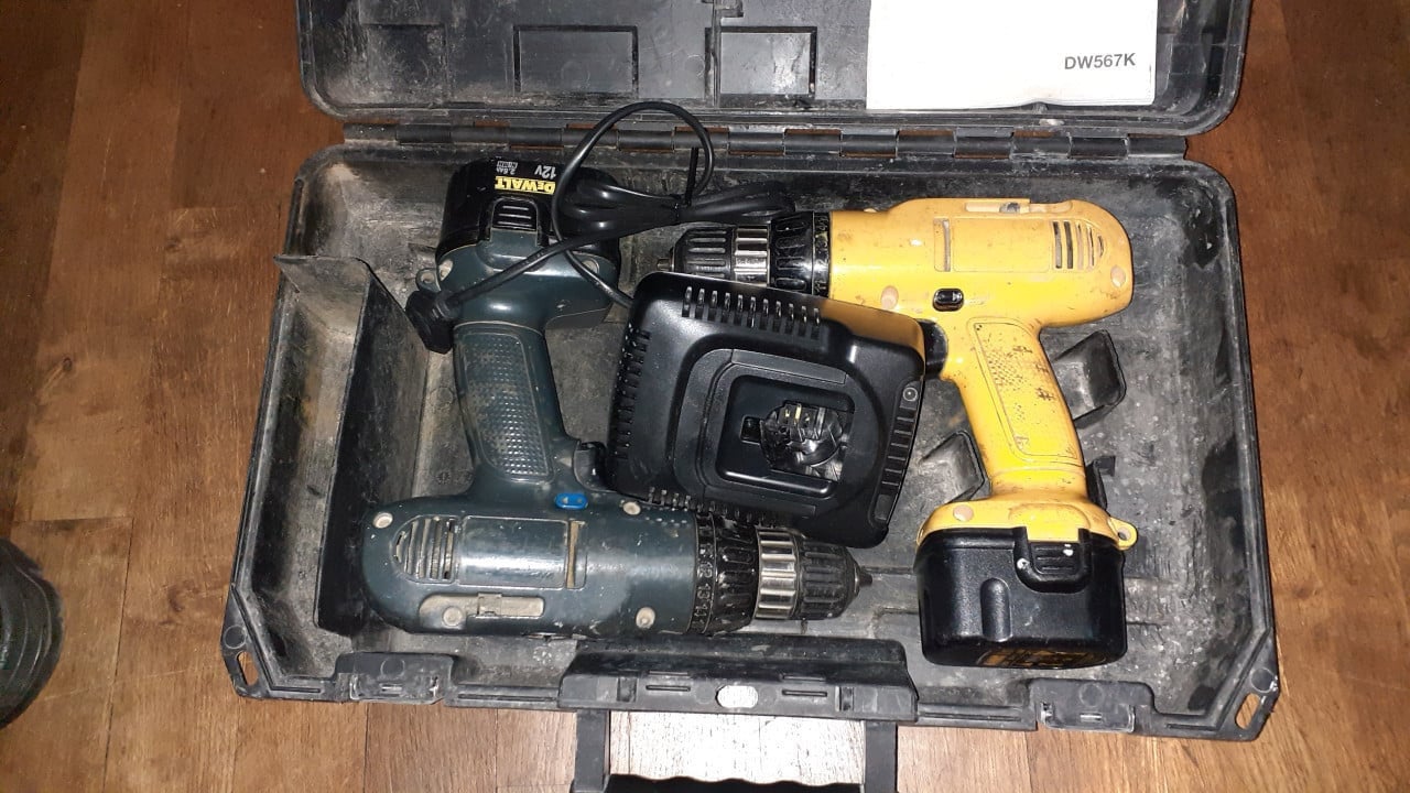 3 x Accu-Boormachines *** De WALT *** 12Volt
