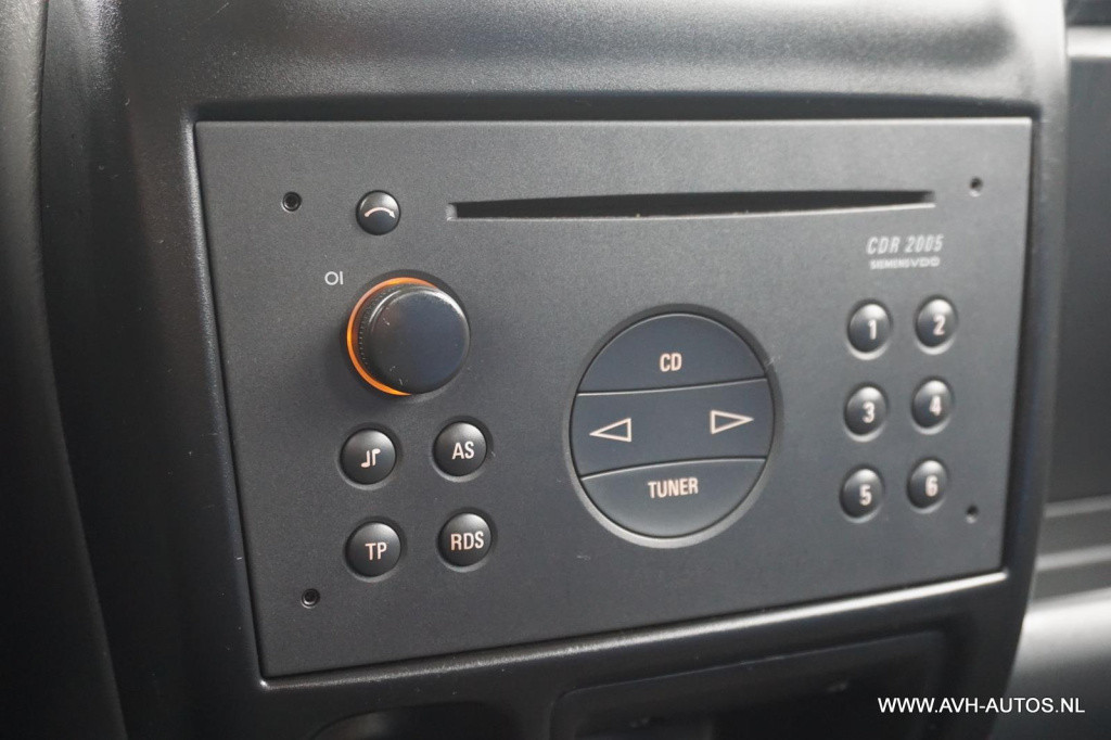 Opel Agila 1.2-16v color edition