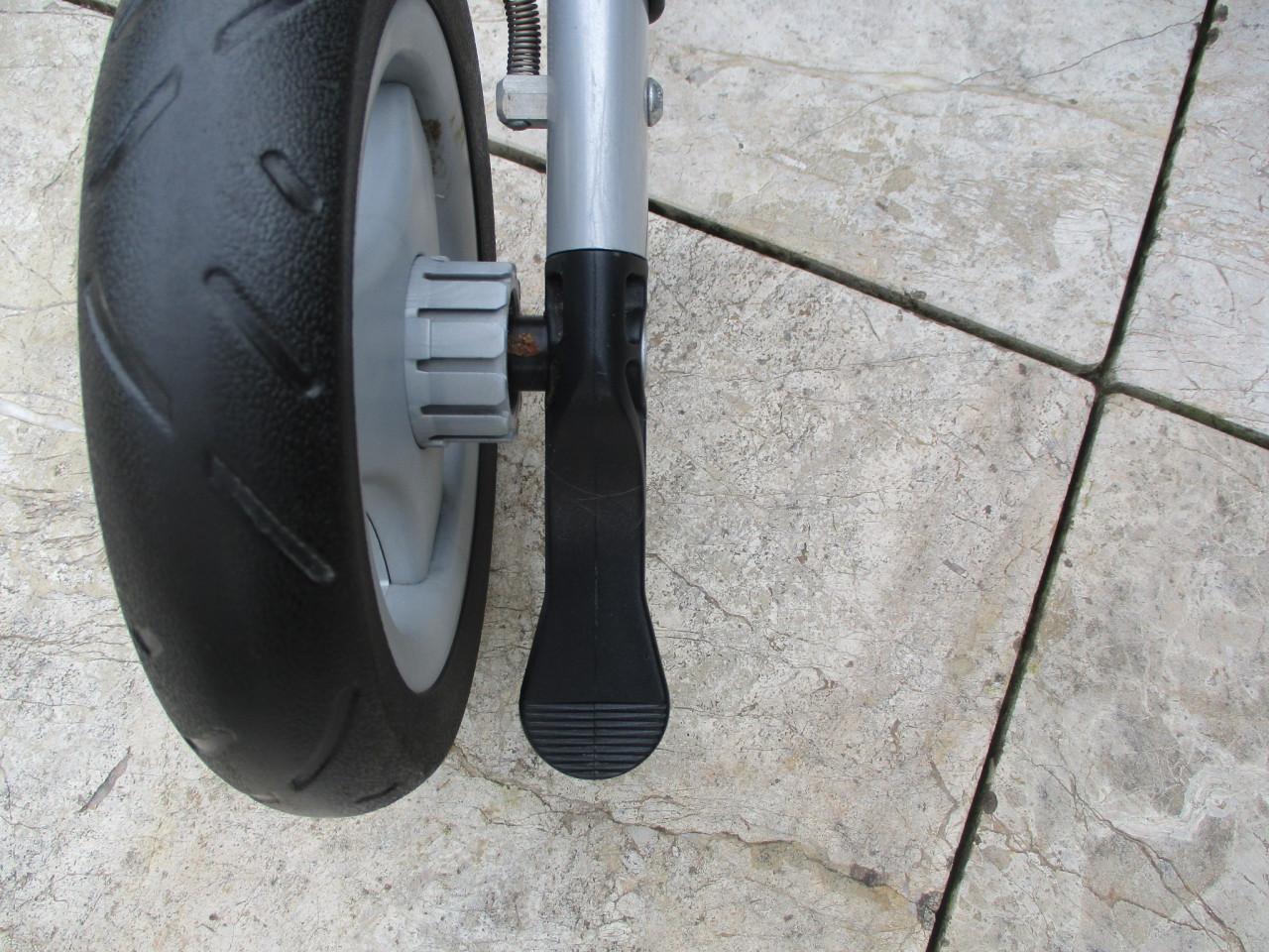 Zgan Topro Olympos  rollator met zitje rugsteun grote mand en Softwielen