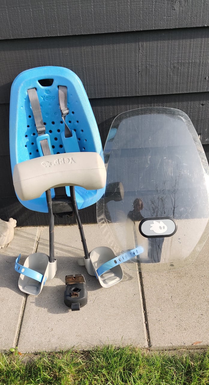 Yepp fietstoeltje voor met windscherm