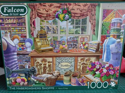 Puzzel Falcon naai winkel
