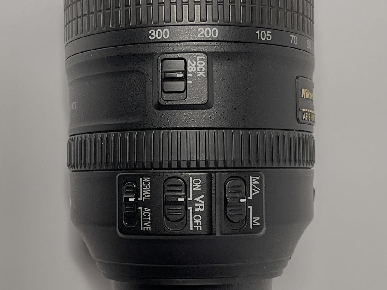 Nikon AF-S 28-300 f/3.5-5.6G ED VR