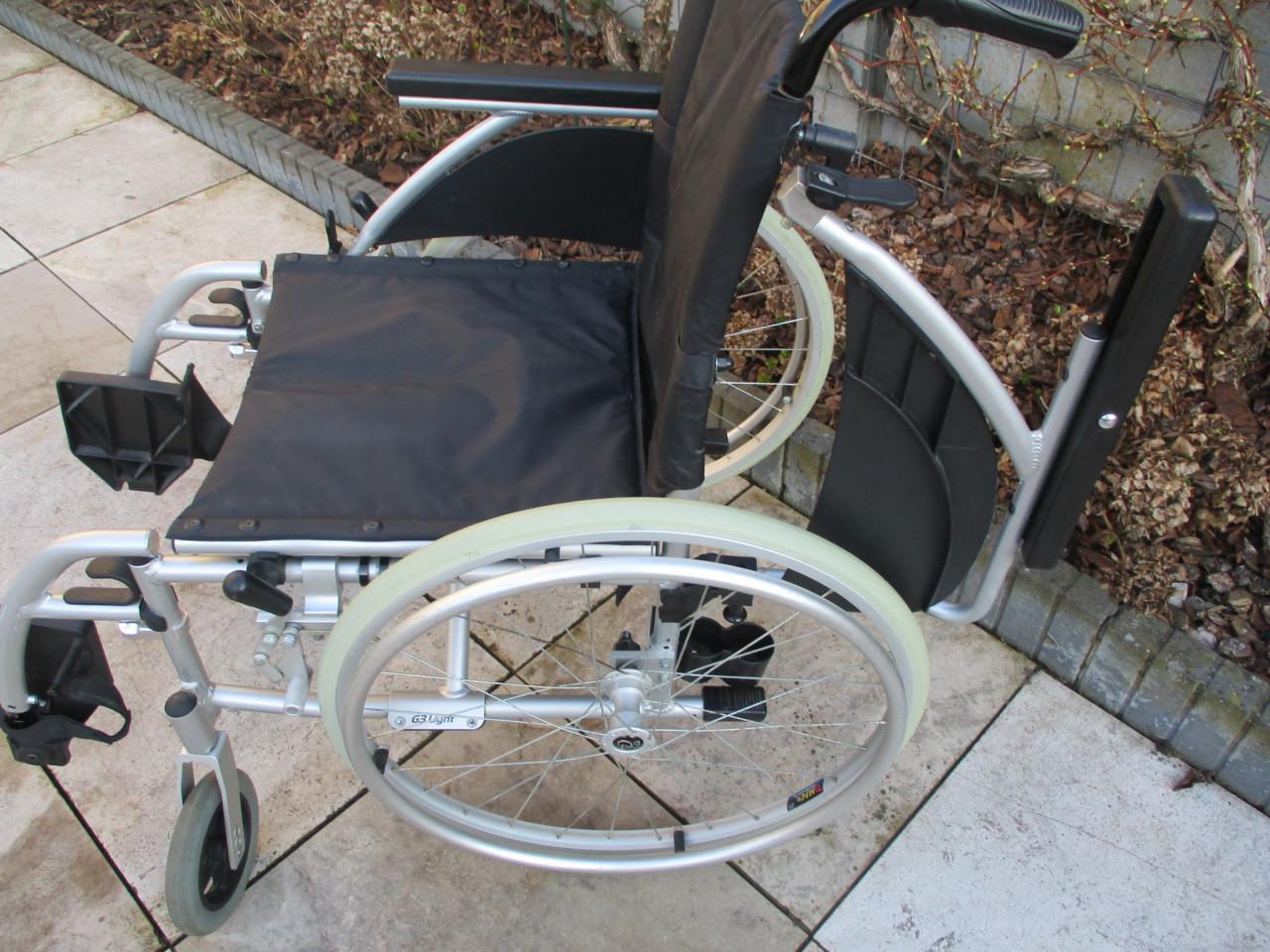 Zgan Excel G3 Light opvouwbare lichtgewicht rolstoel met anti-lekbanden