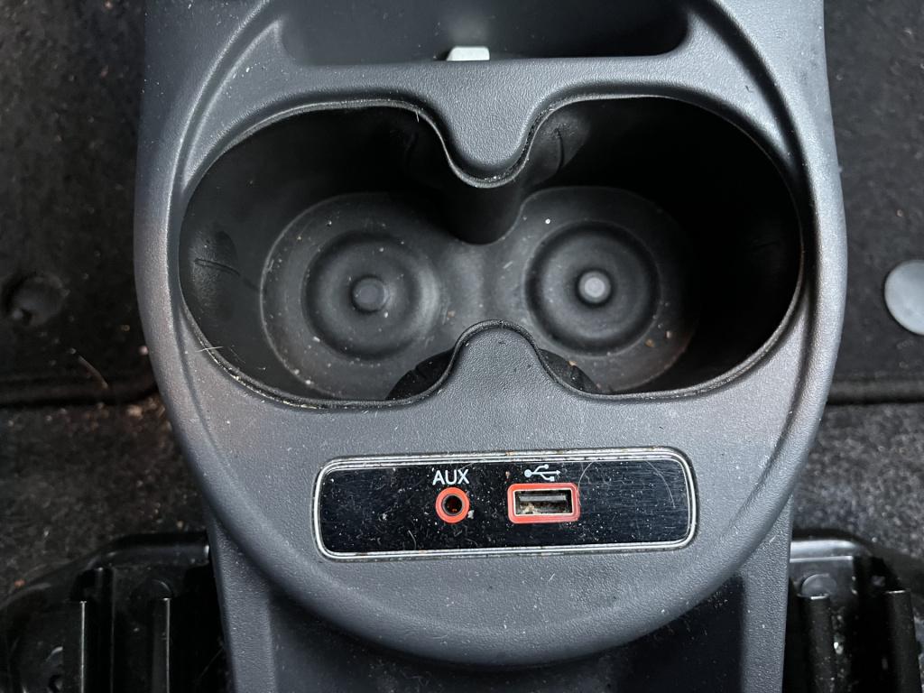 Fiat 500 1.2 lounge navi cruise apple 61 dkm pano  4 cil