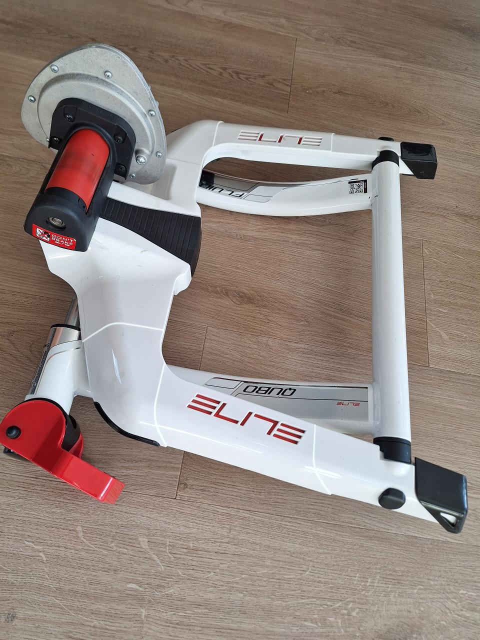 Elite Fluid Qubo fietstrainer.