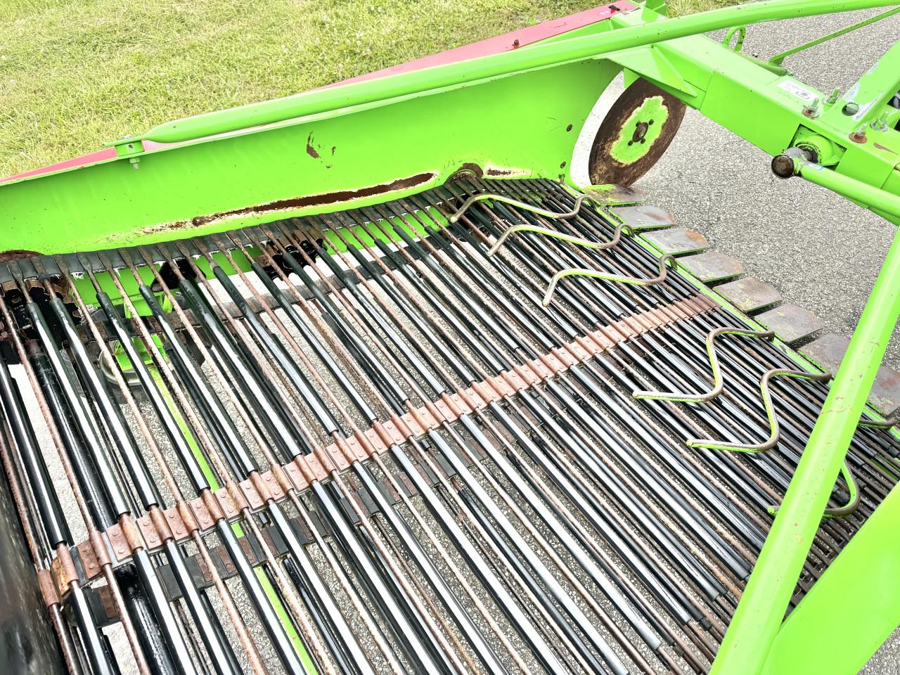 Unia Wega 1400 voorraadrooier