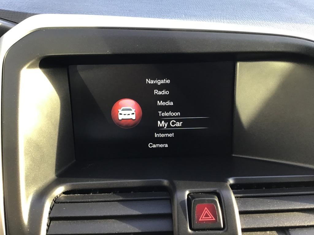 Volvo XC60 2.0 t5 fwd summum