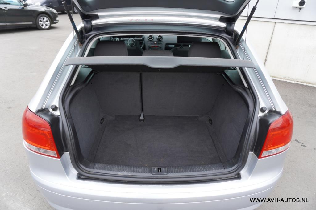 Audi A3 1.6 attraction