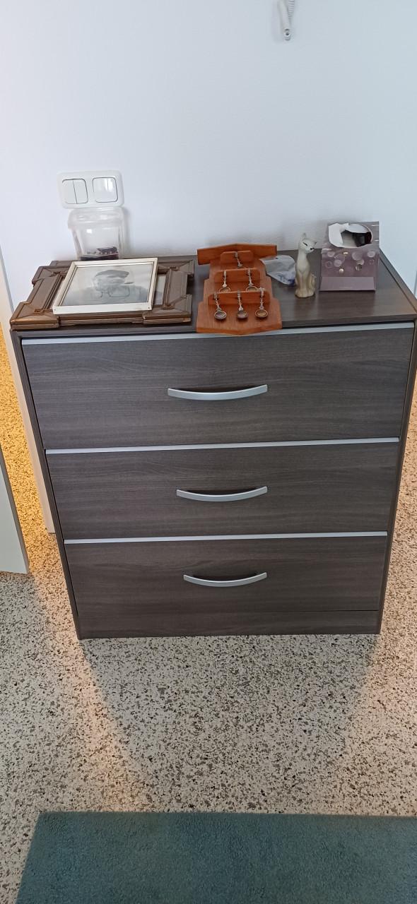 Diverse ladekast,tuinset lamp