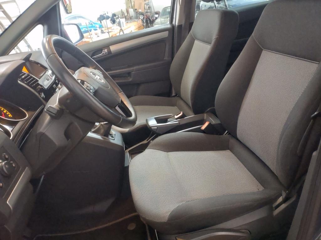 Opel Zafira 1.8i 16v | 7-persoons