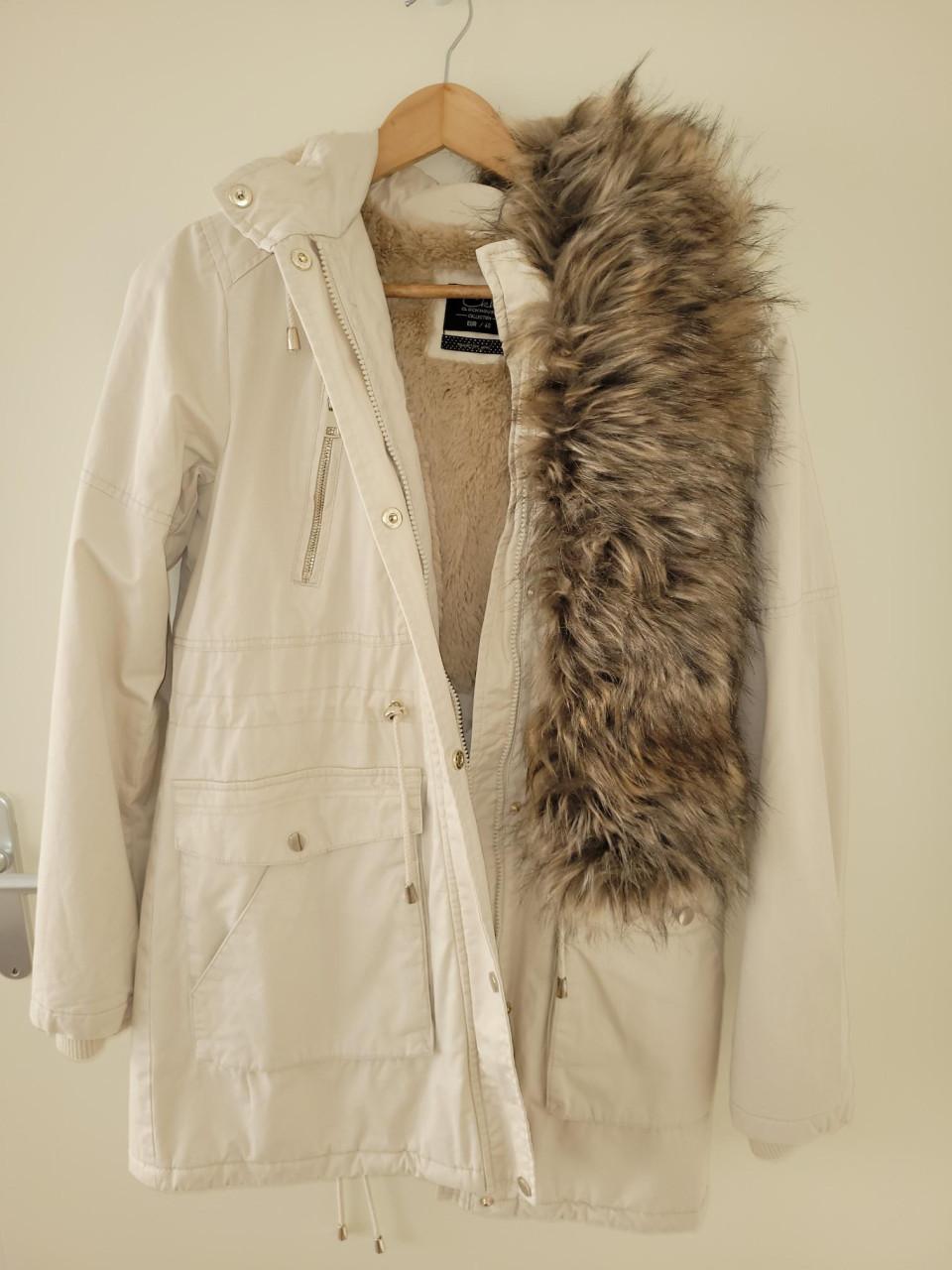 Winterjas dames (NIEUW) maat 40 – licht beige parka