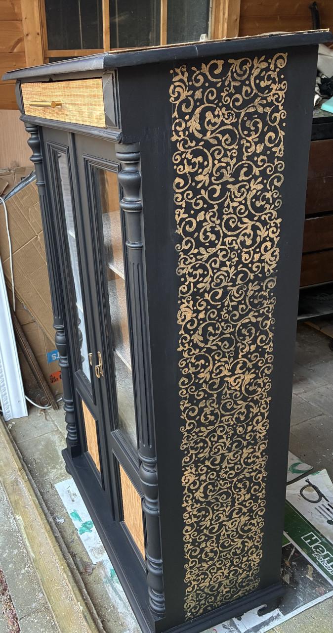 Uniek vintage vitrine kastje