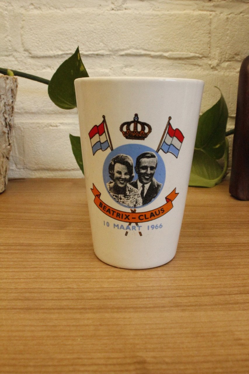 Melkbekers vh koningshuis