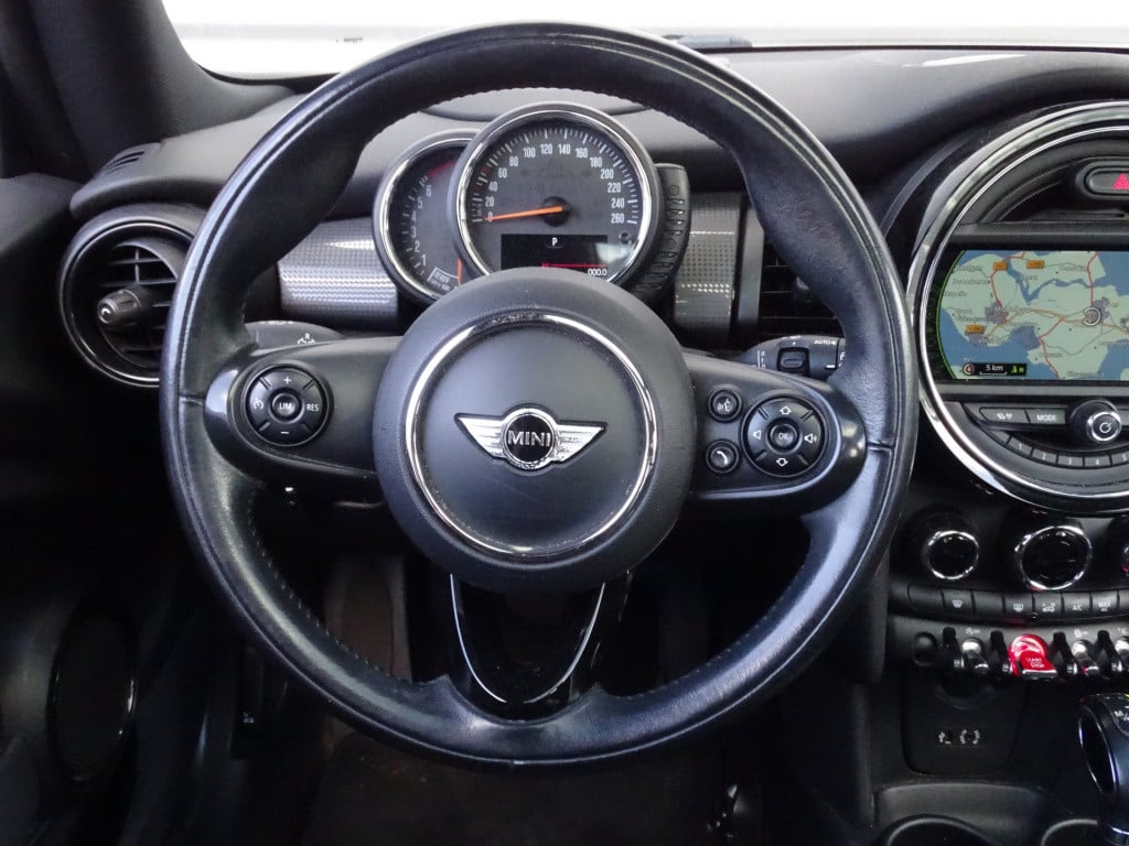 Mini Cooper mini 1.5 chili automaat | hud | pano | led