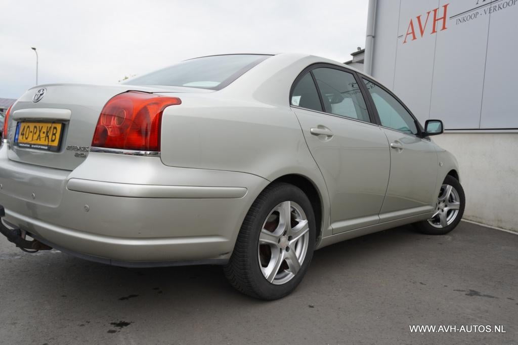 Toyota Avensis 2.0 vvti linea sol