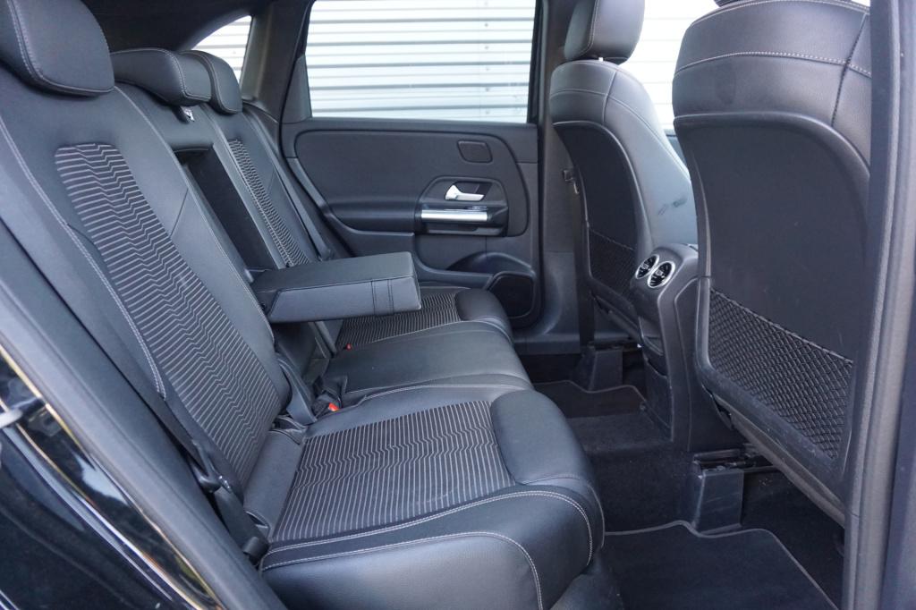 Mercedes-Benz B-Klasse 220 launch edition premium plus climate / navi / pan