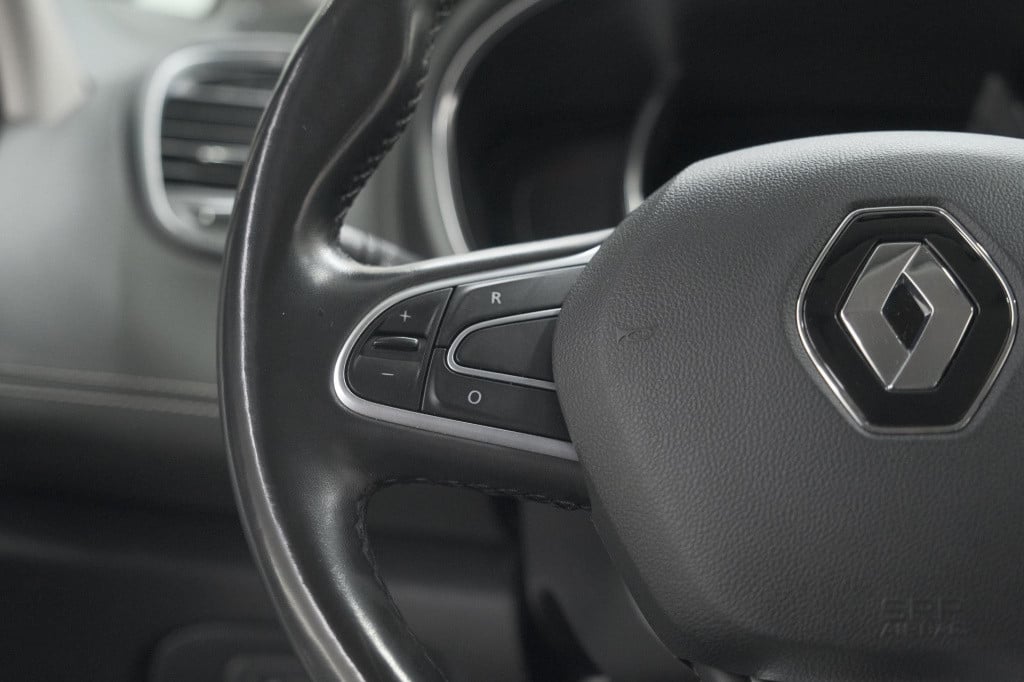 Renault Grand Scenic tce 140 edc intens | 7 zitplaatsen | trekhaak | camera