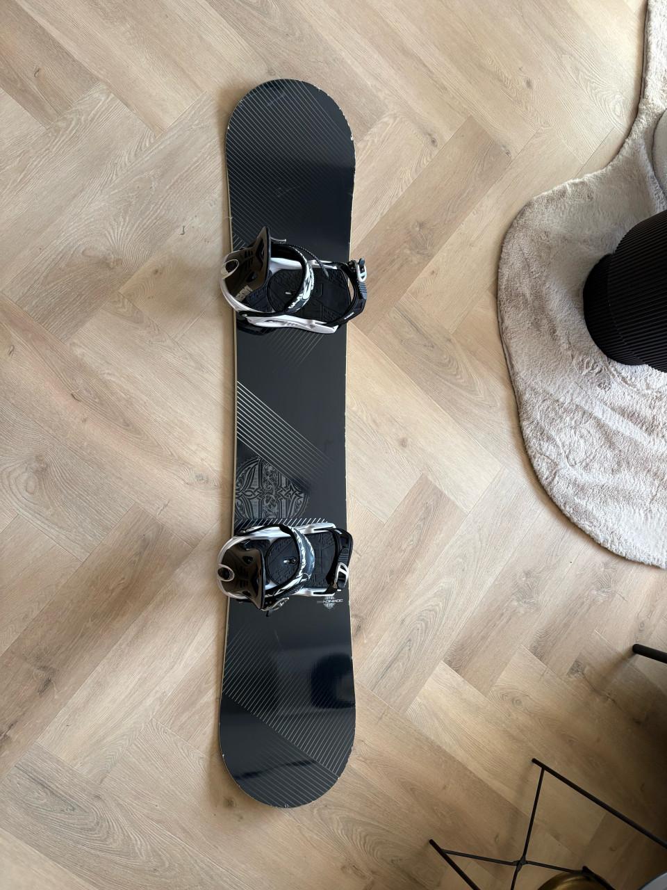 Nitro snowboard met Raiden bindingen