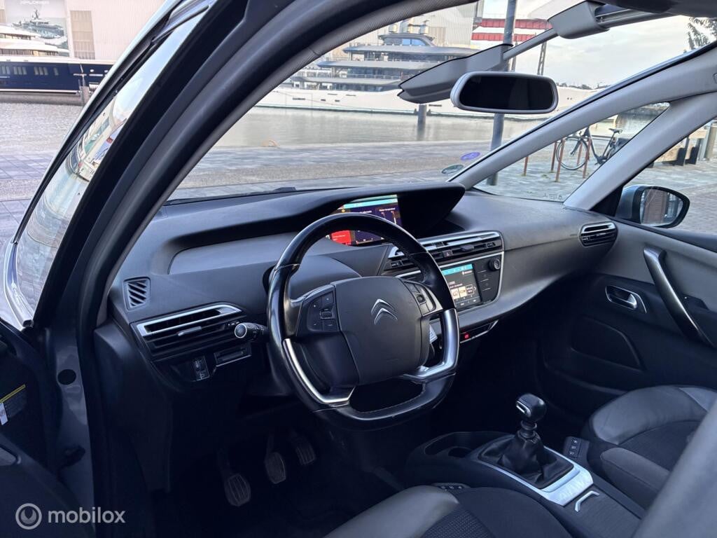 Citroen Grand C4 Spacetourer 1.2 PureTech Shine km182.038 Nap BJ2020