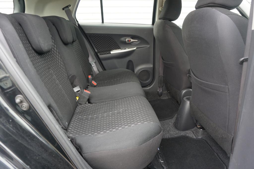 Toyota Urban Cruiser 1.3 vvt-i aspiration airco / elektr. ramen / trekhaak 