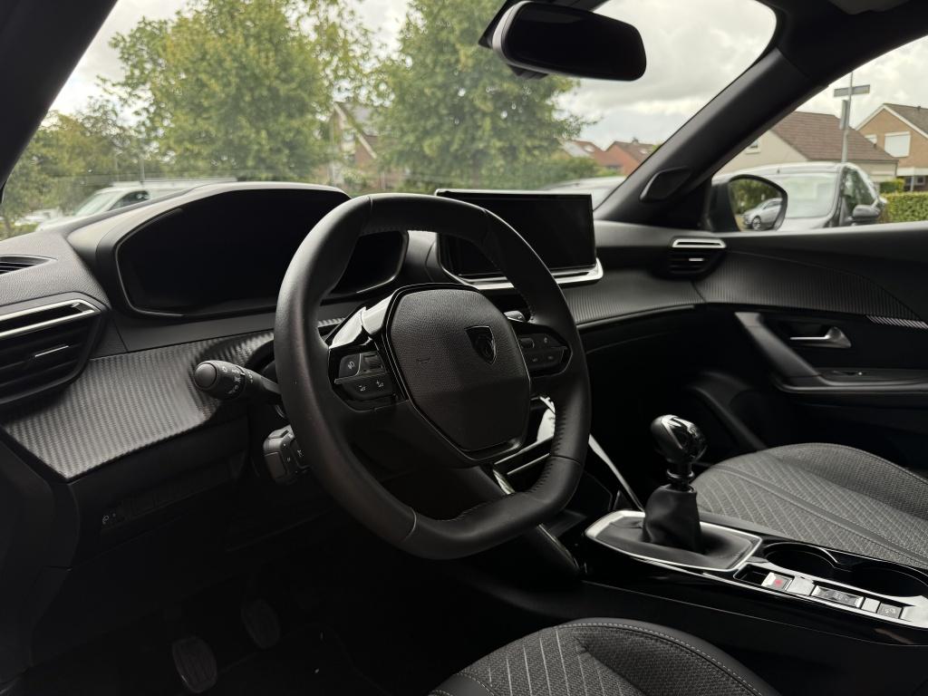 Peugeot 2008 1.2 puretech allure