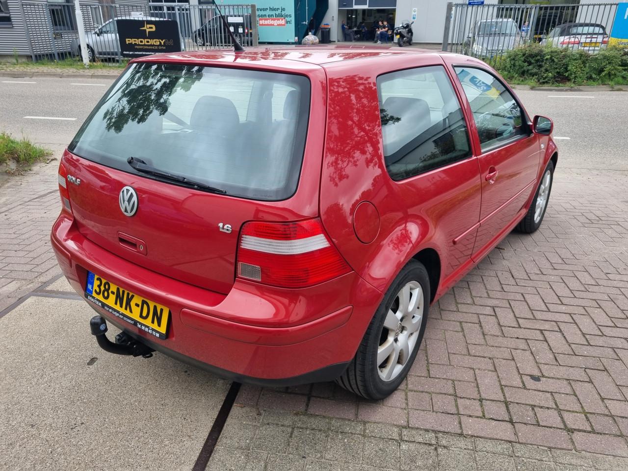 Volkswagen Golf 1.6-16V Sportline | Trekhaak | Cruise control!