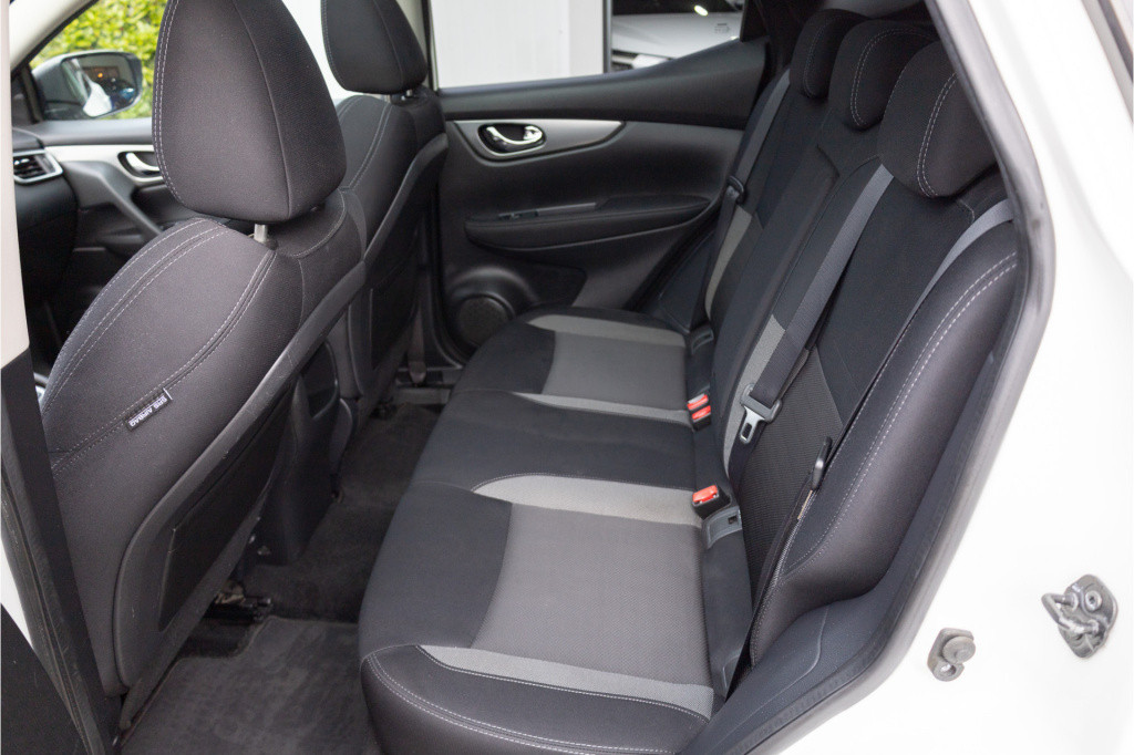 Nissan Qashqai 1.6 n-connecta ✅1500kg trekgewicht✅nav✅trekhaak