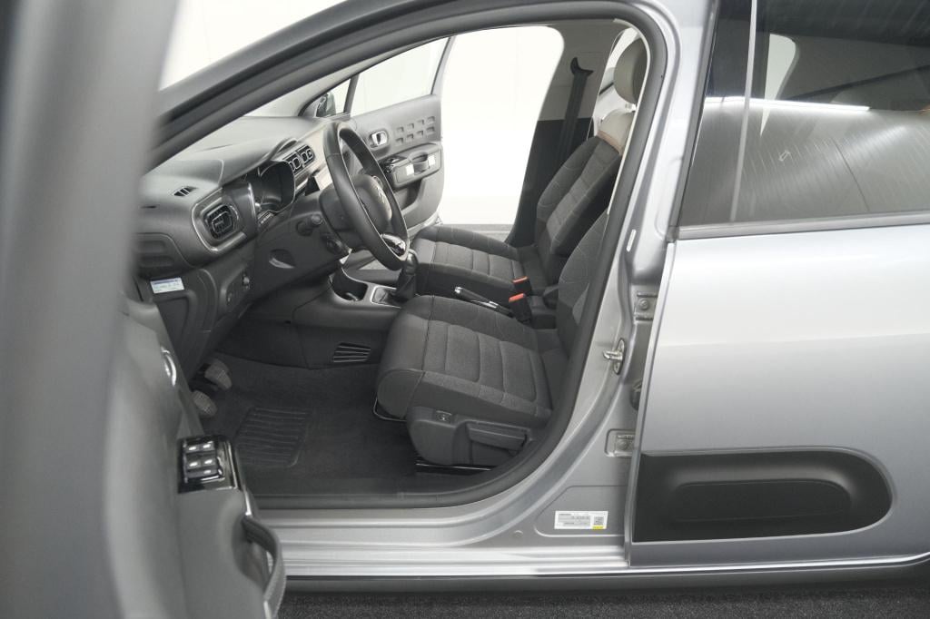 Citroen C3 puretech 83 max | camera | stoelverwarming | navigatie | parkeer