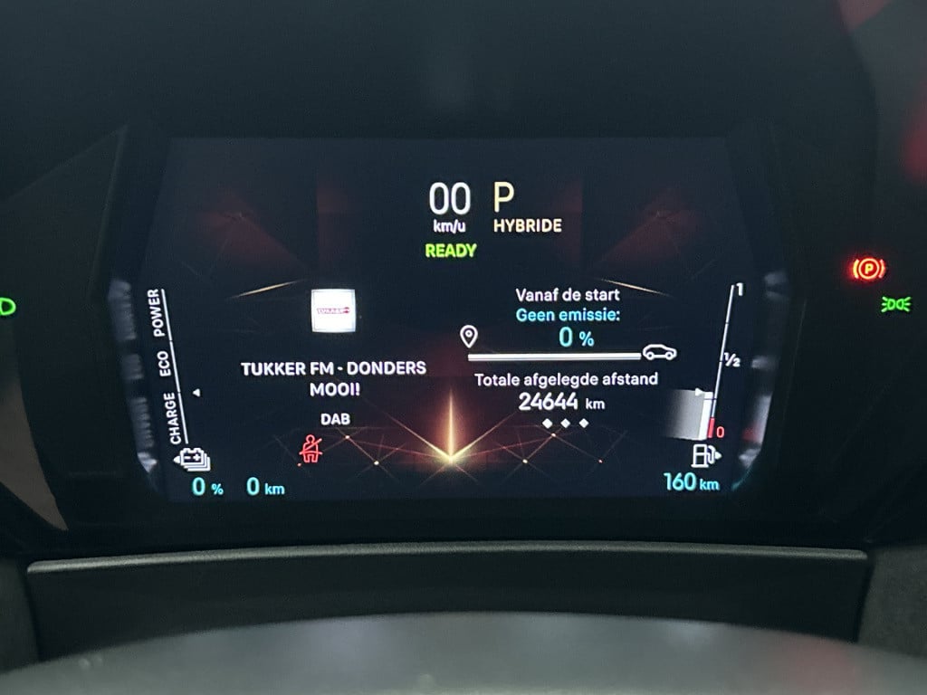 Ds Ds 4 e-tense performance line+ | rijklaar | trekhaak achter |