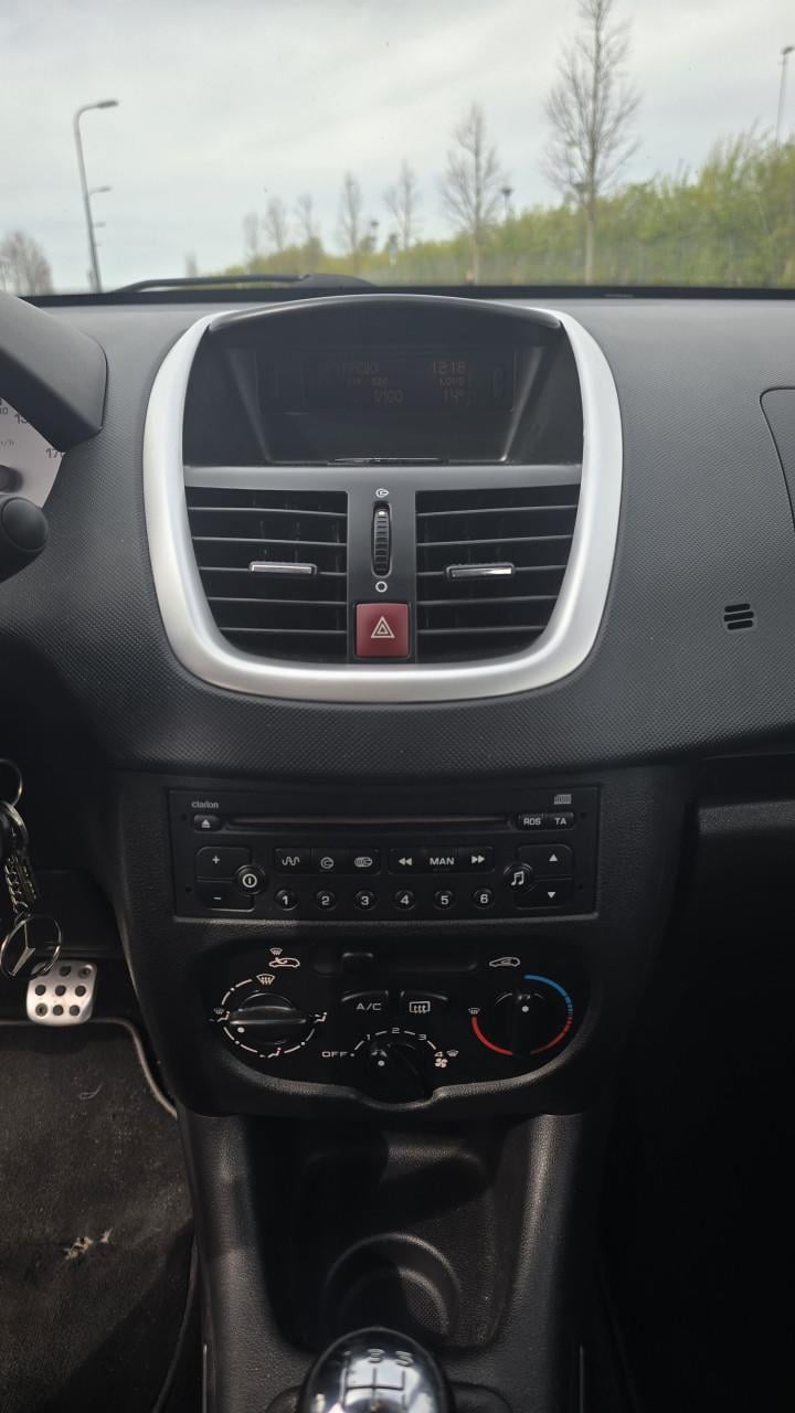 Peugeot 206+ 1.4 urban move 2012