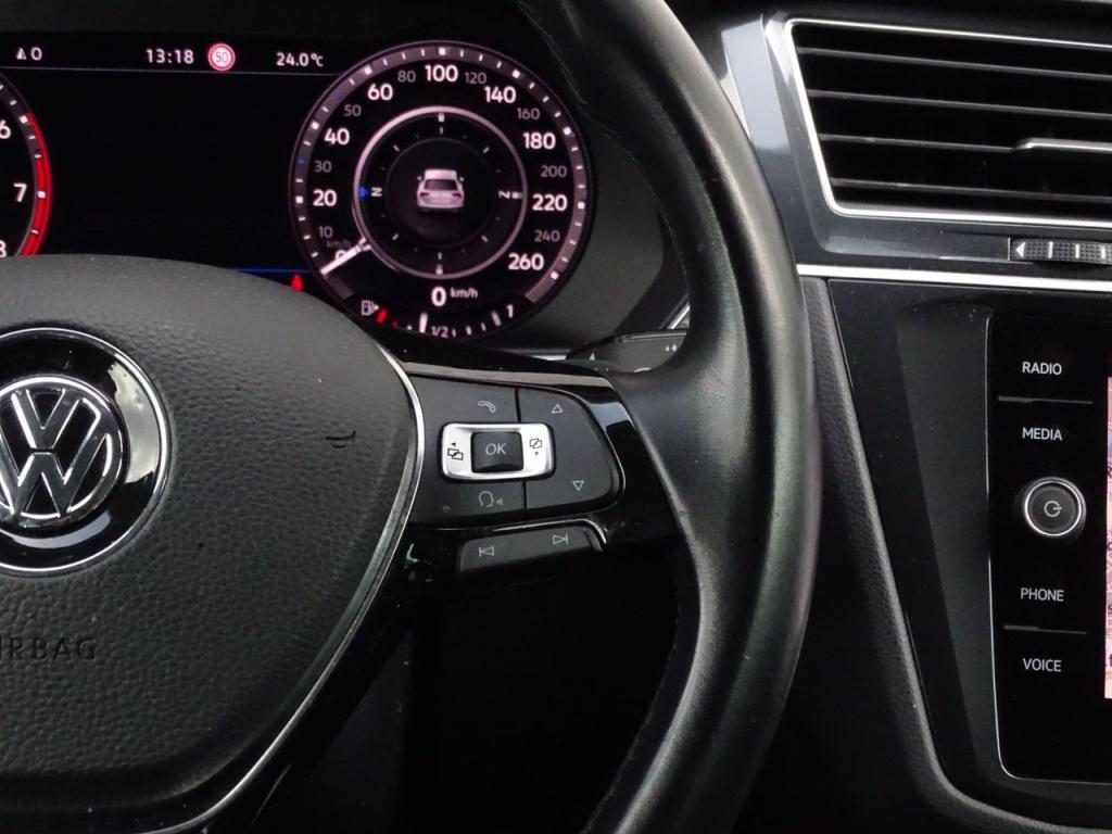 Volkswagen Tiguan 1.4 tsi act highline business r aut | r line | trekhaak |