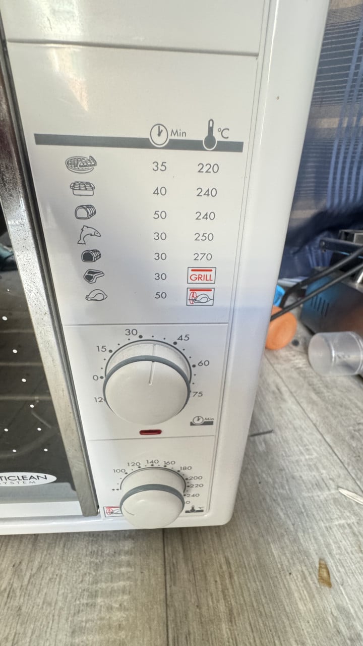 Oven