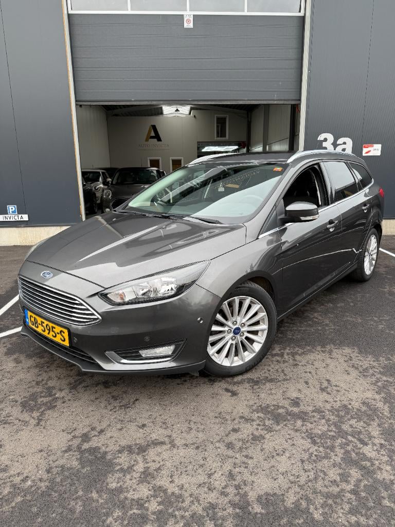 Ford Focus 1.0 - titanium edition