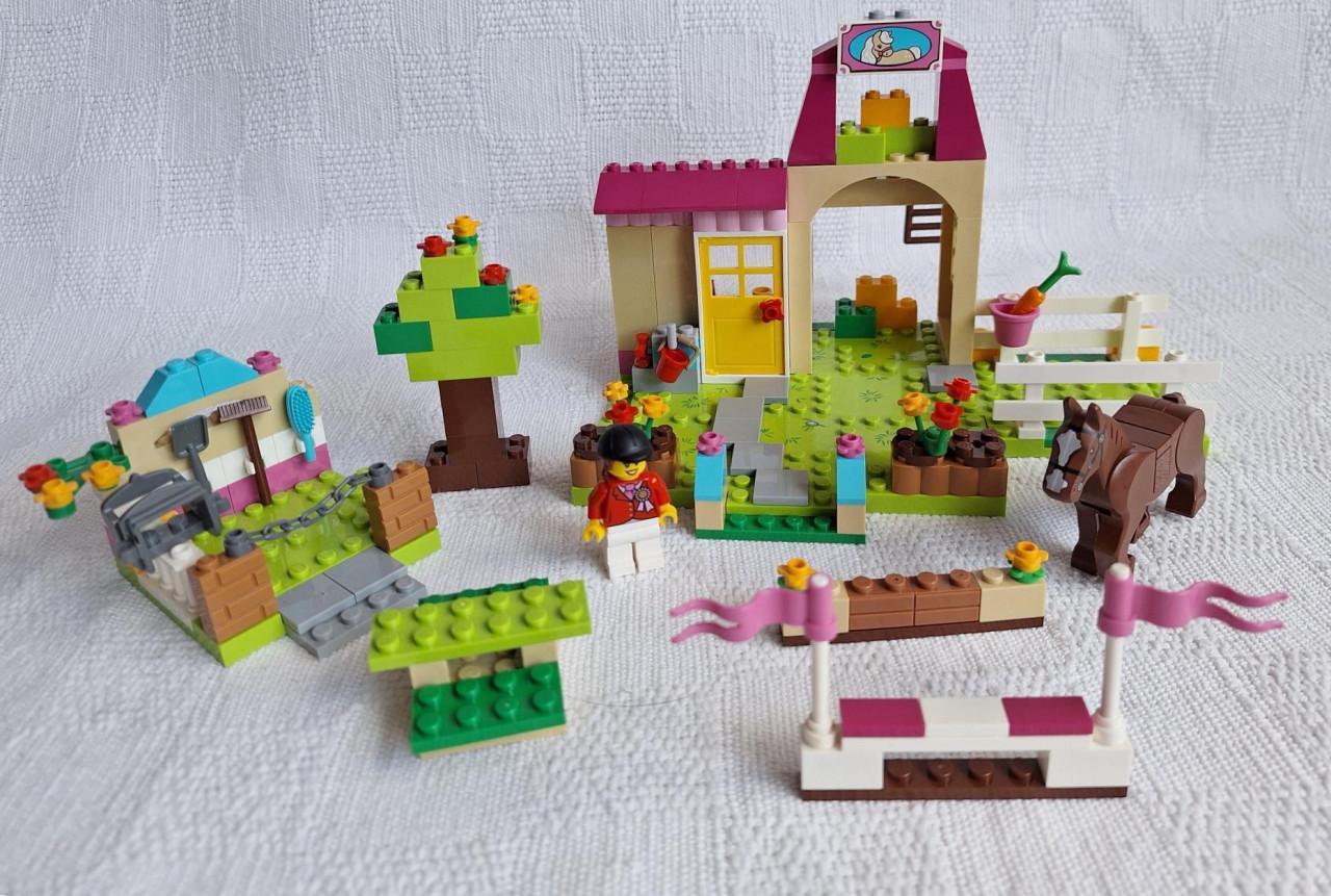Lego Friends 10674 Pony boerderij
