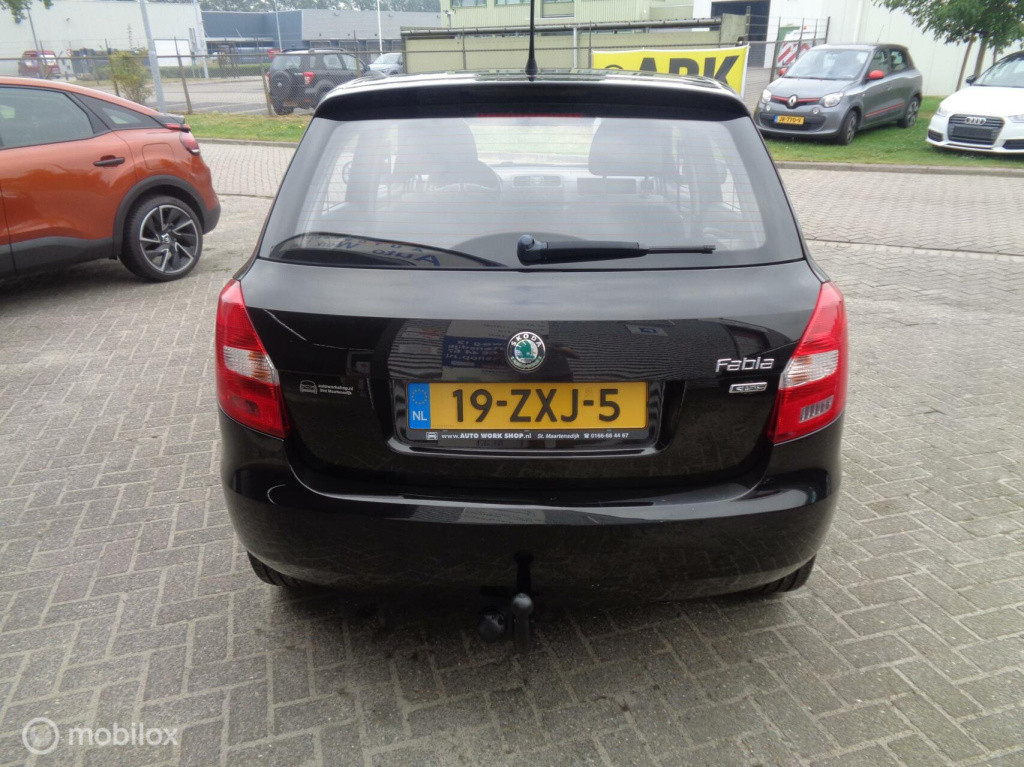 Skoda Fabia 1.2 tsi ambition/airco/st bekr/5 deurs/slechts 107000km/nap