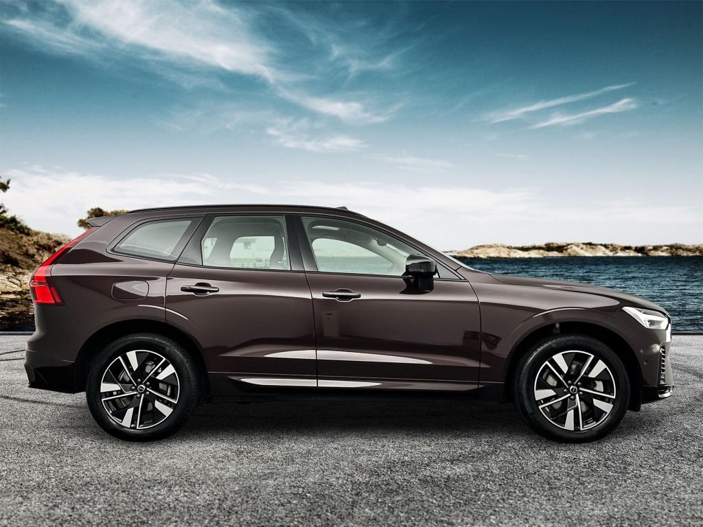 Volvo XC60 t6 398pk recharge ultra dark| pano| trekhaak| 360camera| h&k sou