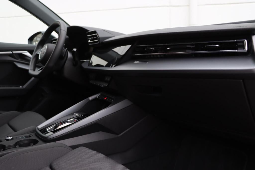 Audi A3 sportback 40 tfsi e advanced edition 204pk