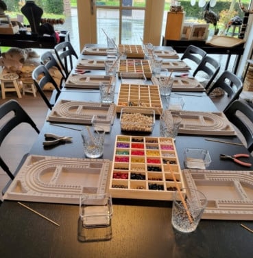 Kinder workshop sieraden maken