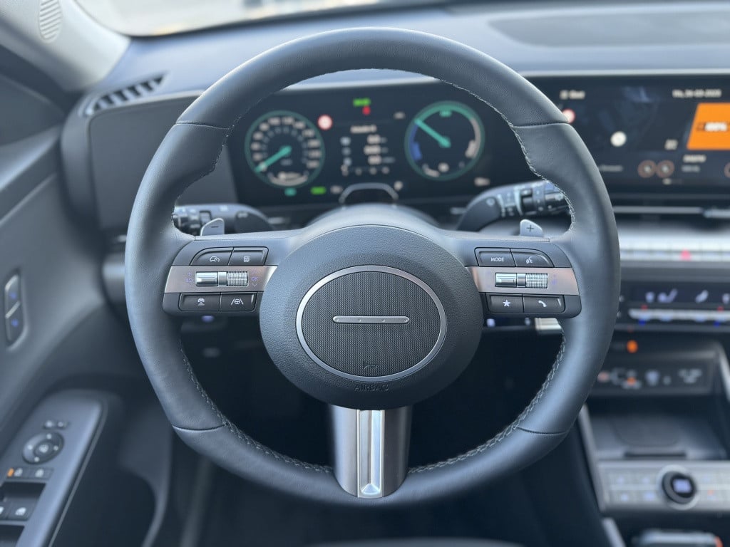 Hyundai Kona 1.6 gdi hev premium | direct leverbaar | navi | cruise control