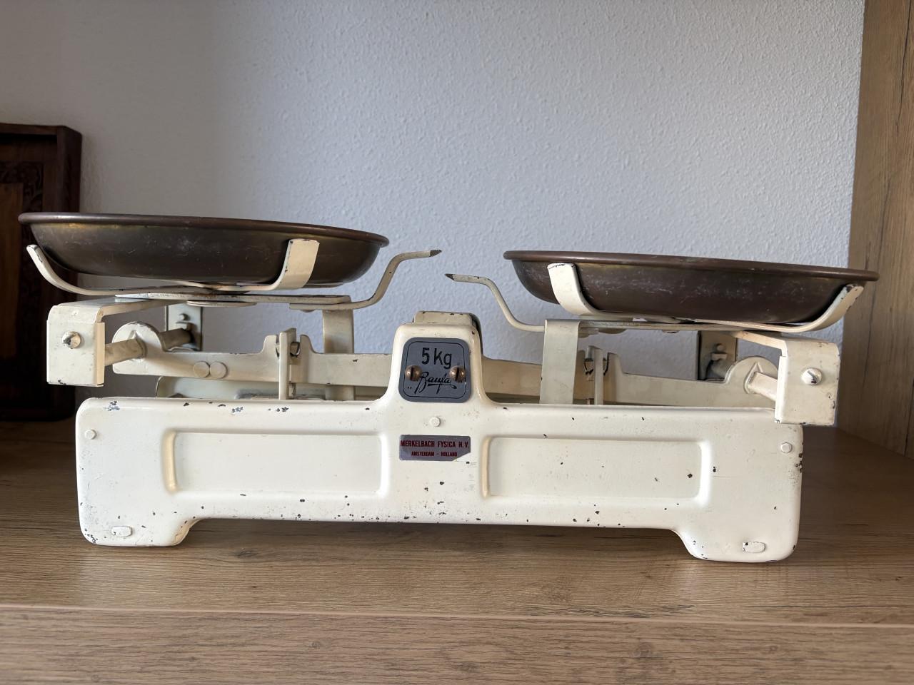 Brocante weegschaal Baufa