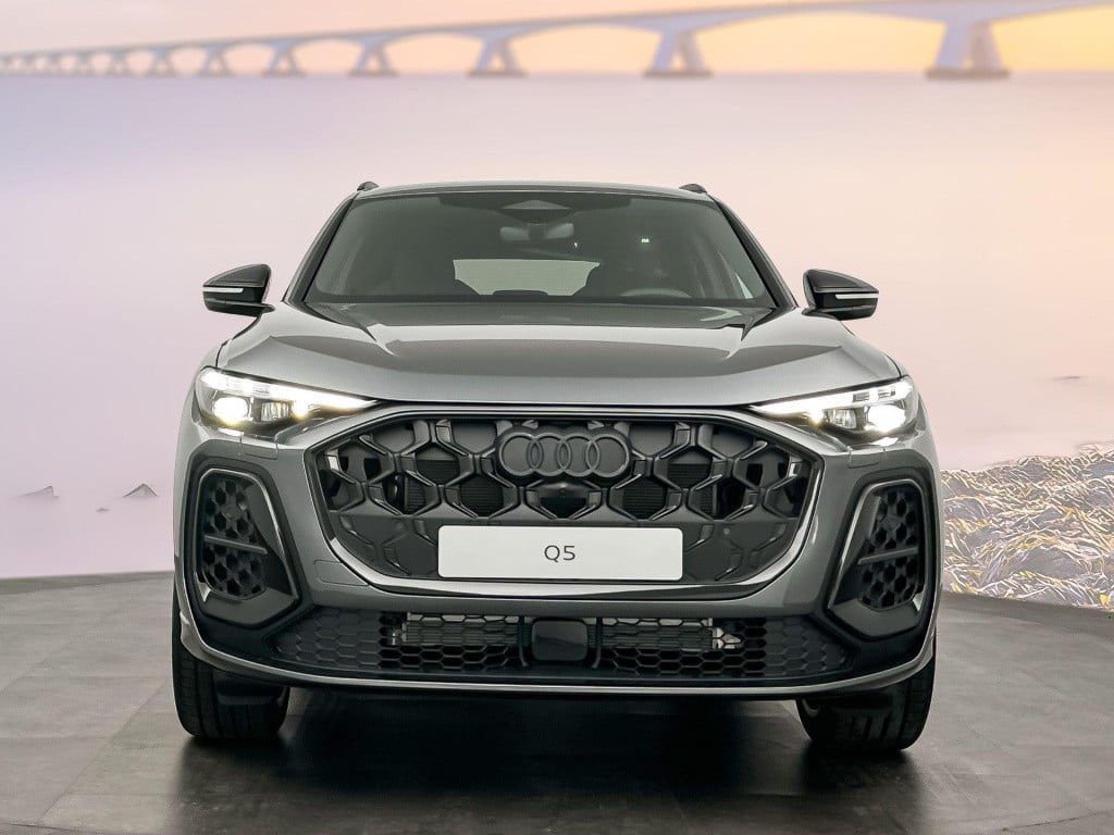 Audi Q5 s edition 2.0 tfsi e 220 kw / 299 pk suv 7 versn.