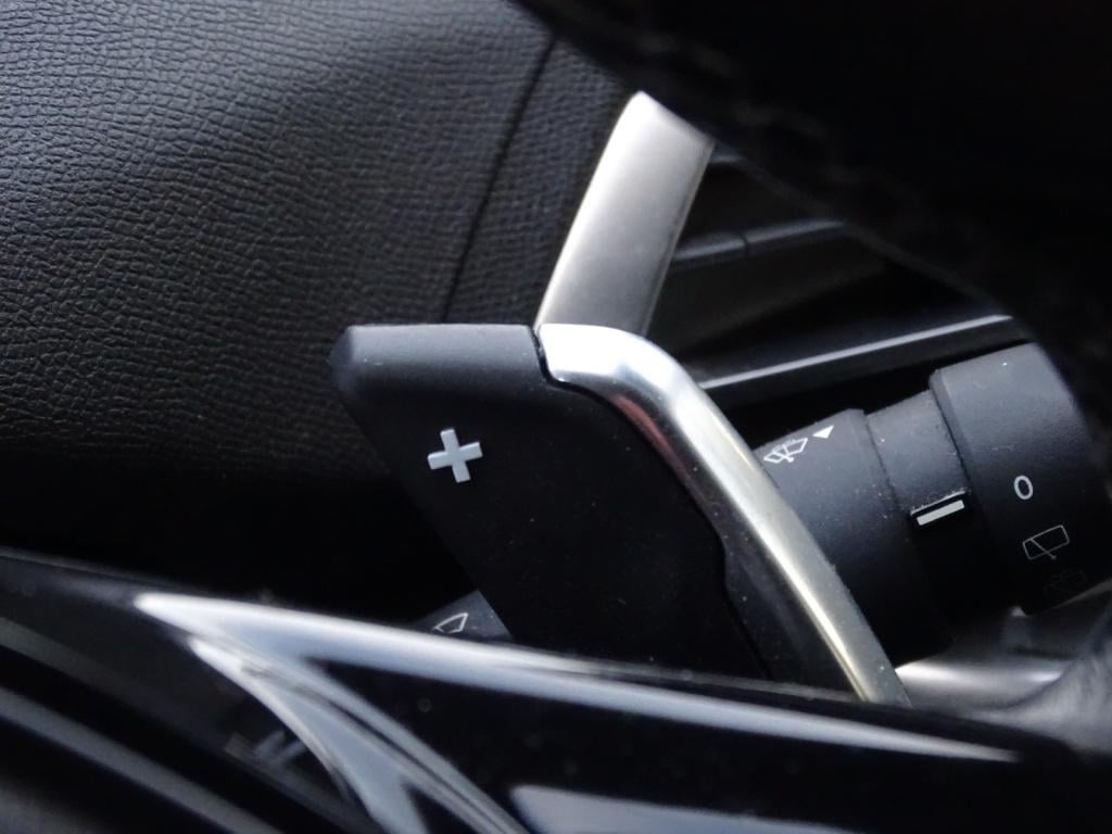 Peugeot 3008 1.2 puretech blue lease executive automaat | camera | apple ca