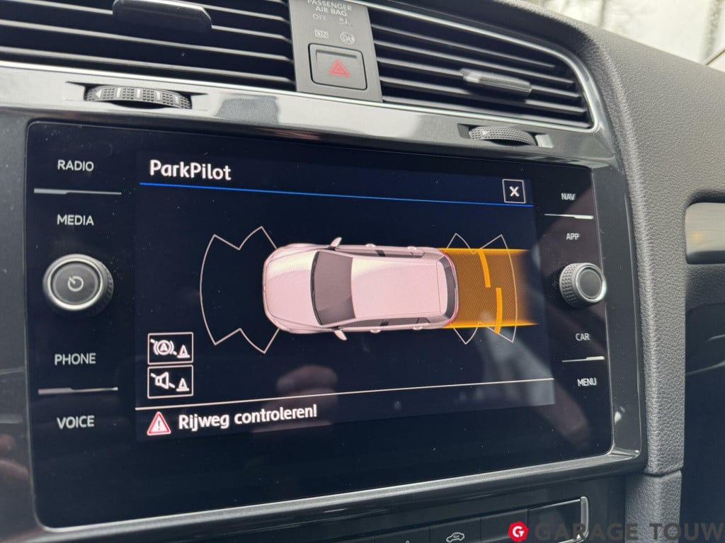 Volkswagen E-golf e-dition 35,8 kwh warmtepomp