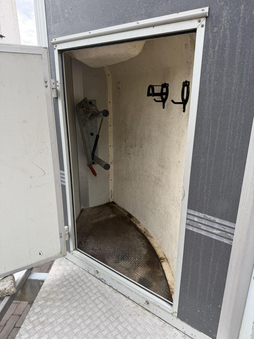 Koetsentrailer voor twee paarden of pony's