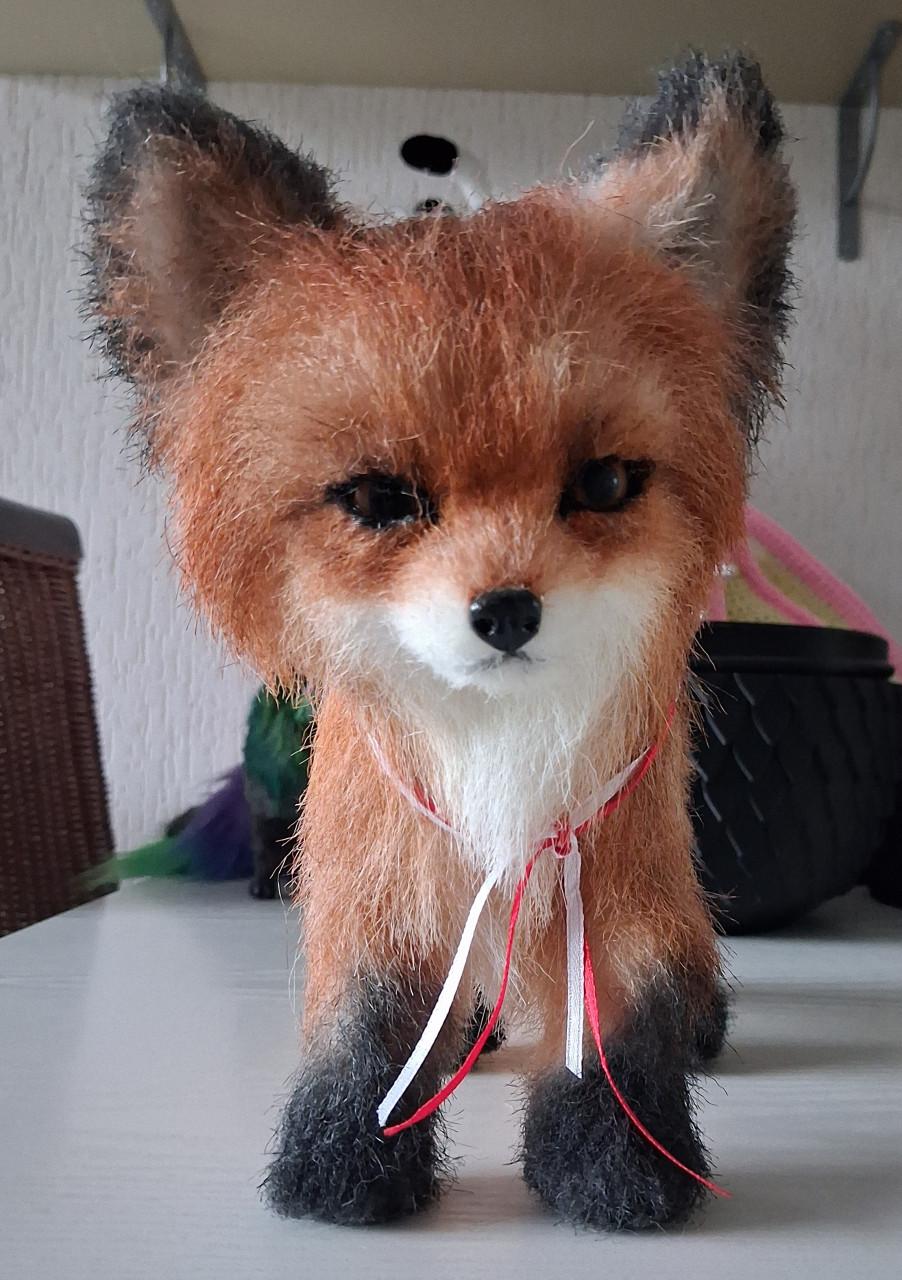 Artdoll vos, poseerbaar